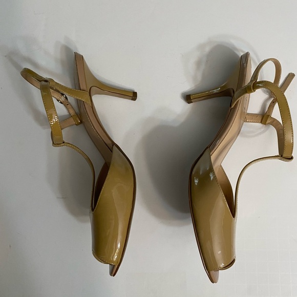 Loft T- Strap Beige patent sandals heels women’s size 8.5M - Picture 3 of 12